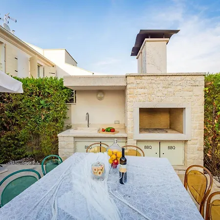 Villa Medea In Vabriga - Haus Fuer 4 Personen Tar-Vabriga